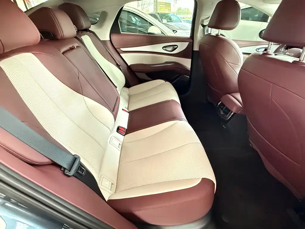 BYD 海豹07 EV — миниатюра 10