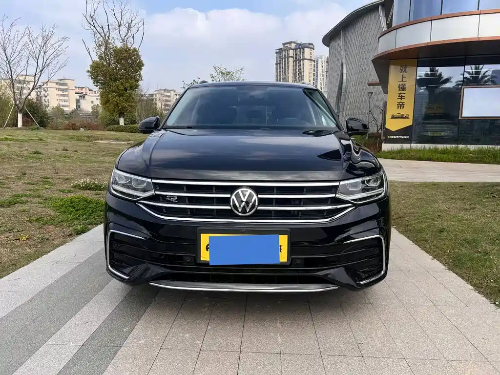 Volkswagen Tiguan L 2022