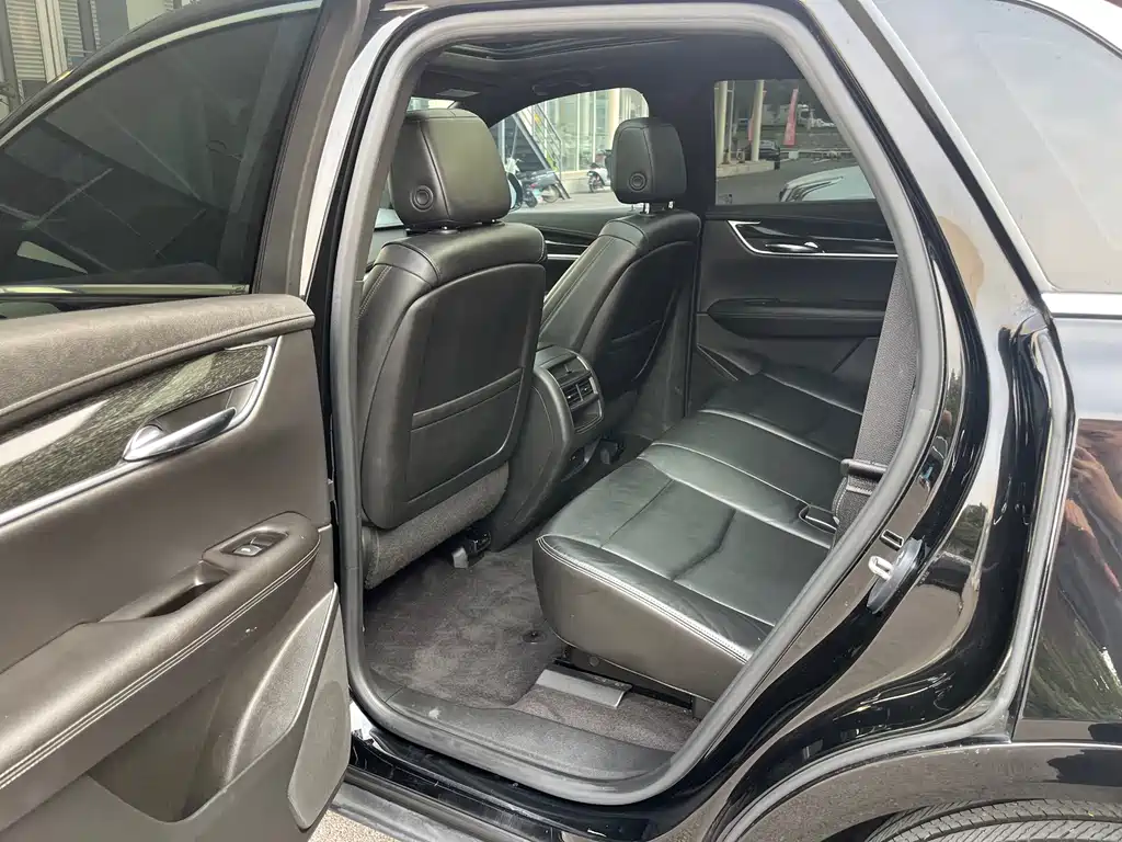 Cadillac XT5 — миниатюра 12