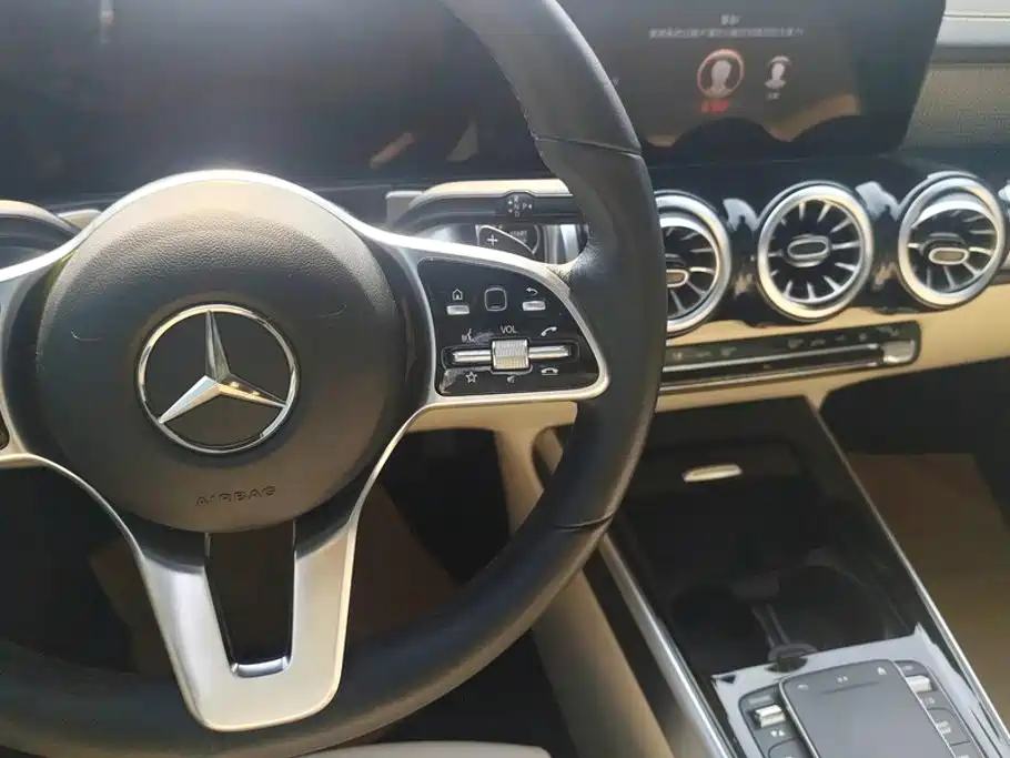 Mercedes-Benz EQB — миниатюра 16