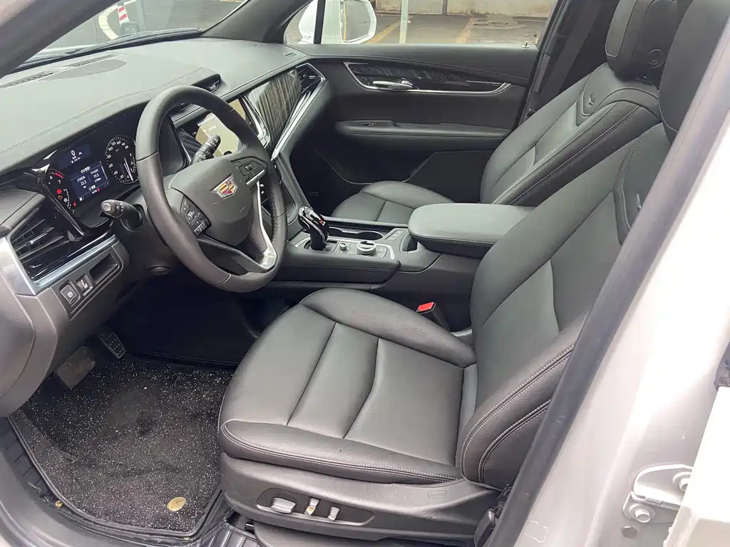 Cadillac XT6 — миниатюра 8
