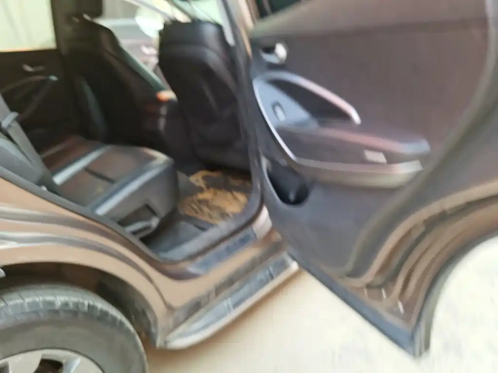 Hyundai Santa Fe — миниатюра 6