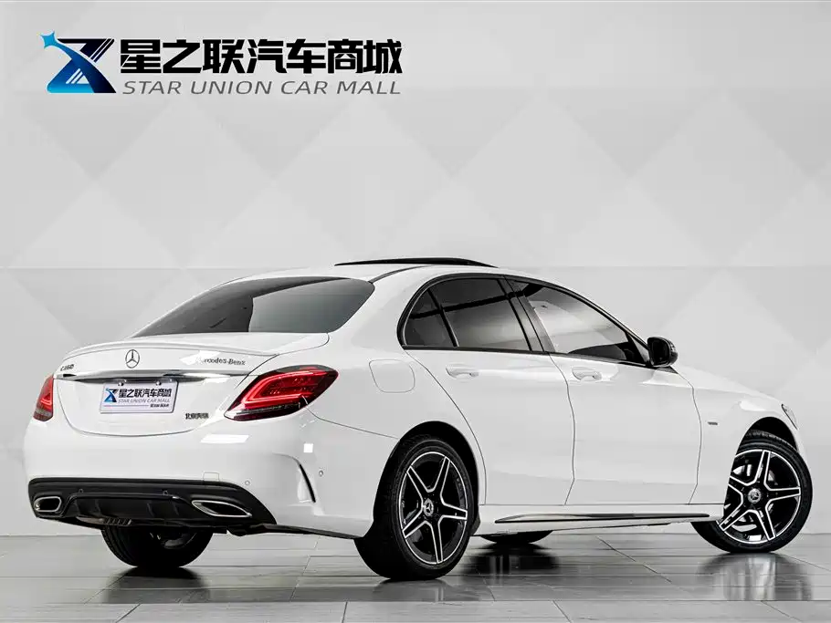 Mercedes-Benz C-Class — миниатюра 6