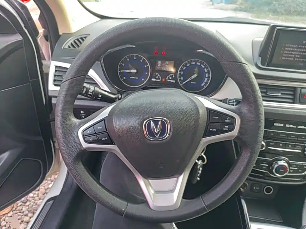 Changan V7 — миниатюра 11