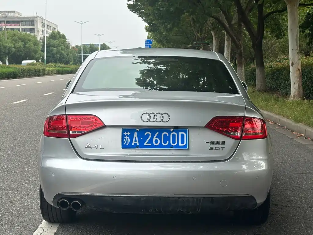 Audi A4L — миниатюра 7