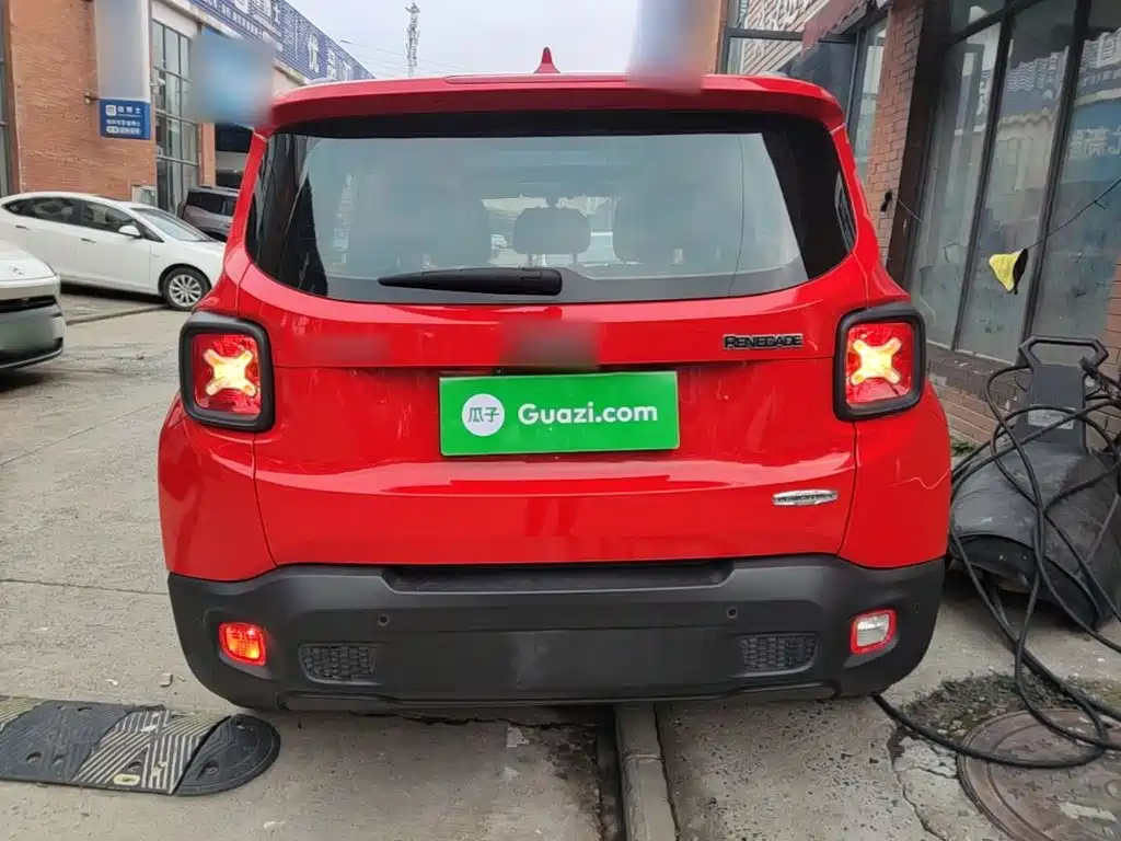 Jeep Renegade — миниатюра 6