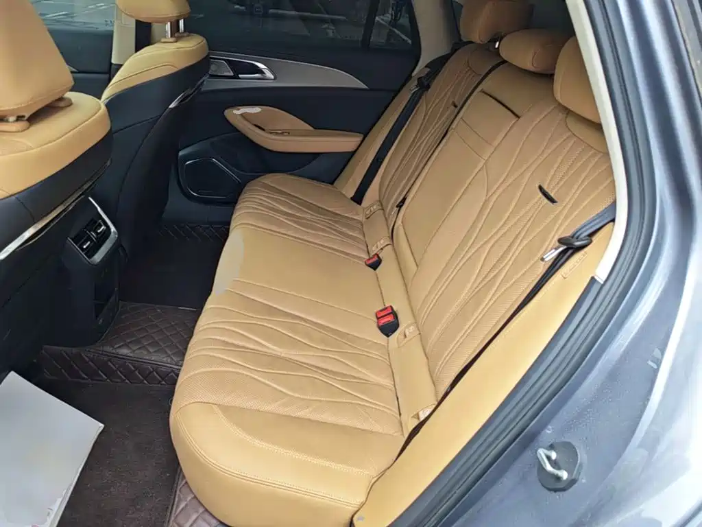 Hongqi Hongqi H5 — миниатюра 17