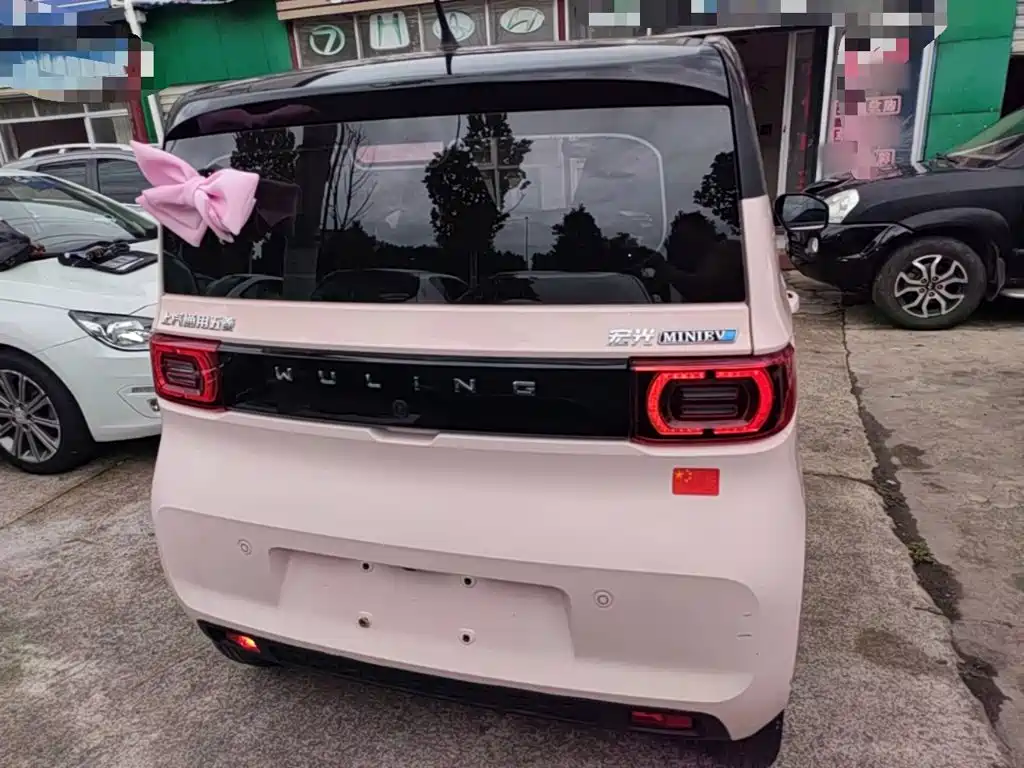 Wuling MINIEV — миниатюра 6