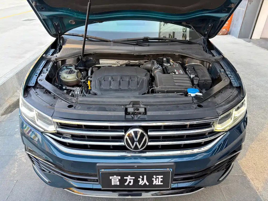 Volkswagen Tiguan L — миниатюра 16