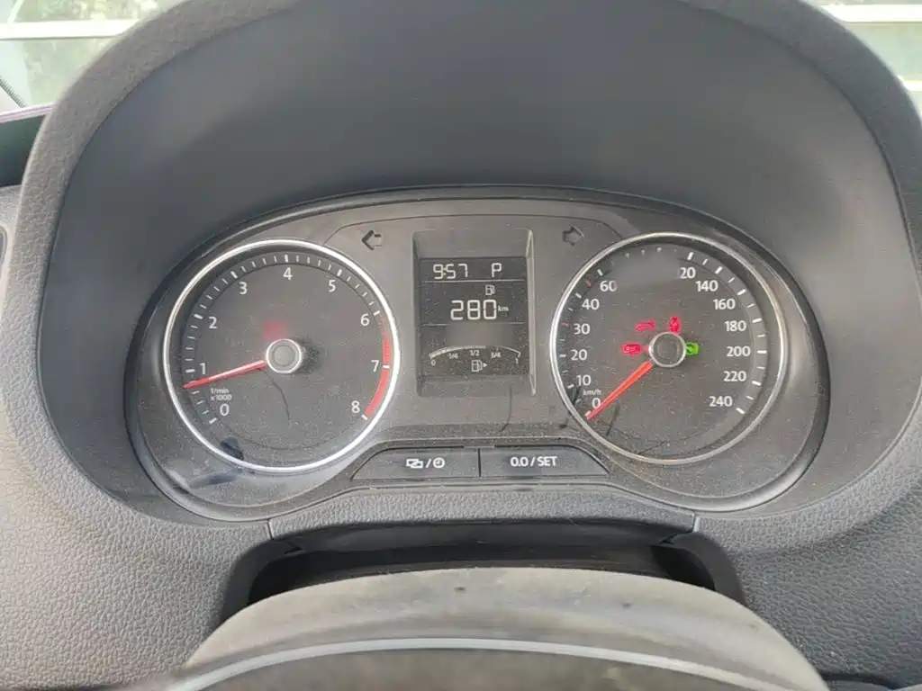 Volkswagen Polo — миниатюра 4