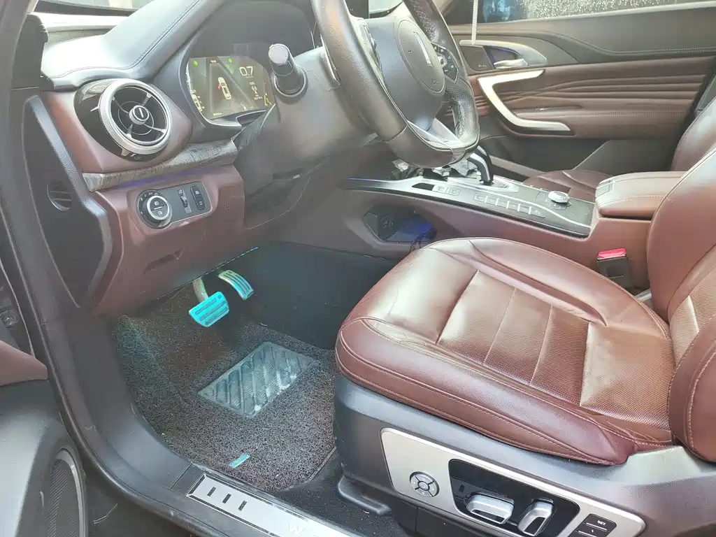 WEI PAI WEI BRAND VV7