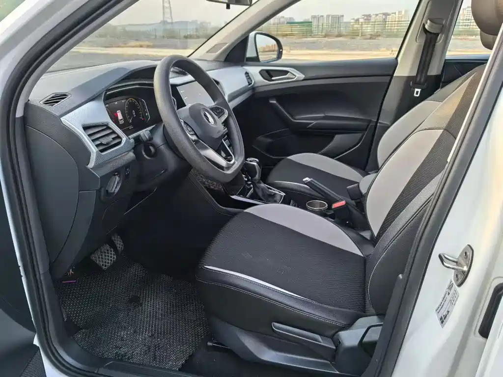 VOLKSWAGEN EXPLORING THE SHADOW