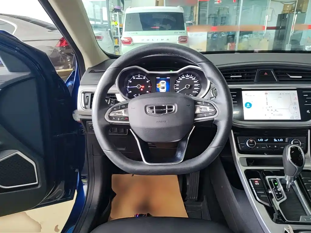 Geely Emgrand GL — миниатюра 11