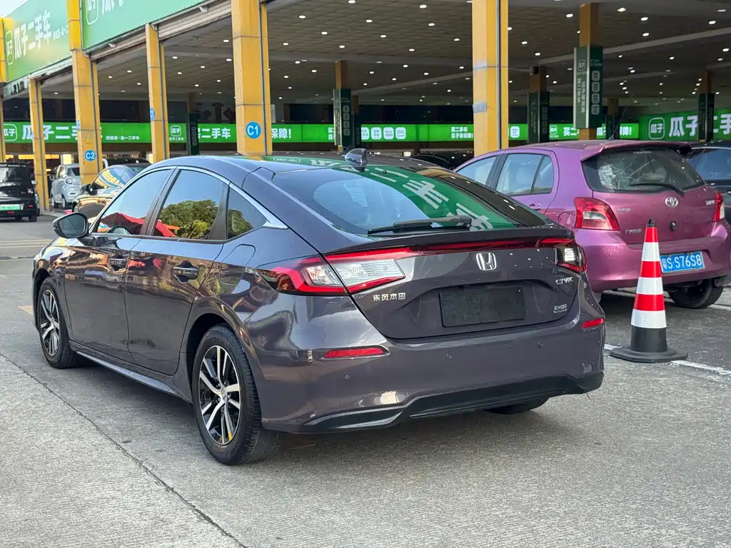 Honda Civic — миниатюра 13