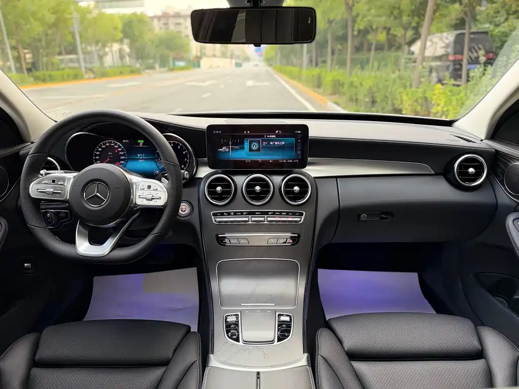 Mercedes-Benz C-Class — миниатюра 6