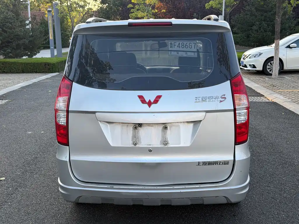 Wuling Hongguang — миниатюра 6