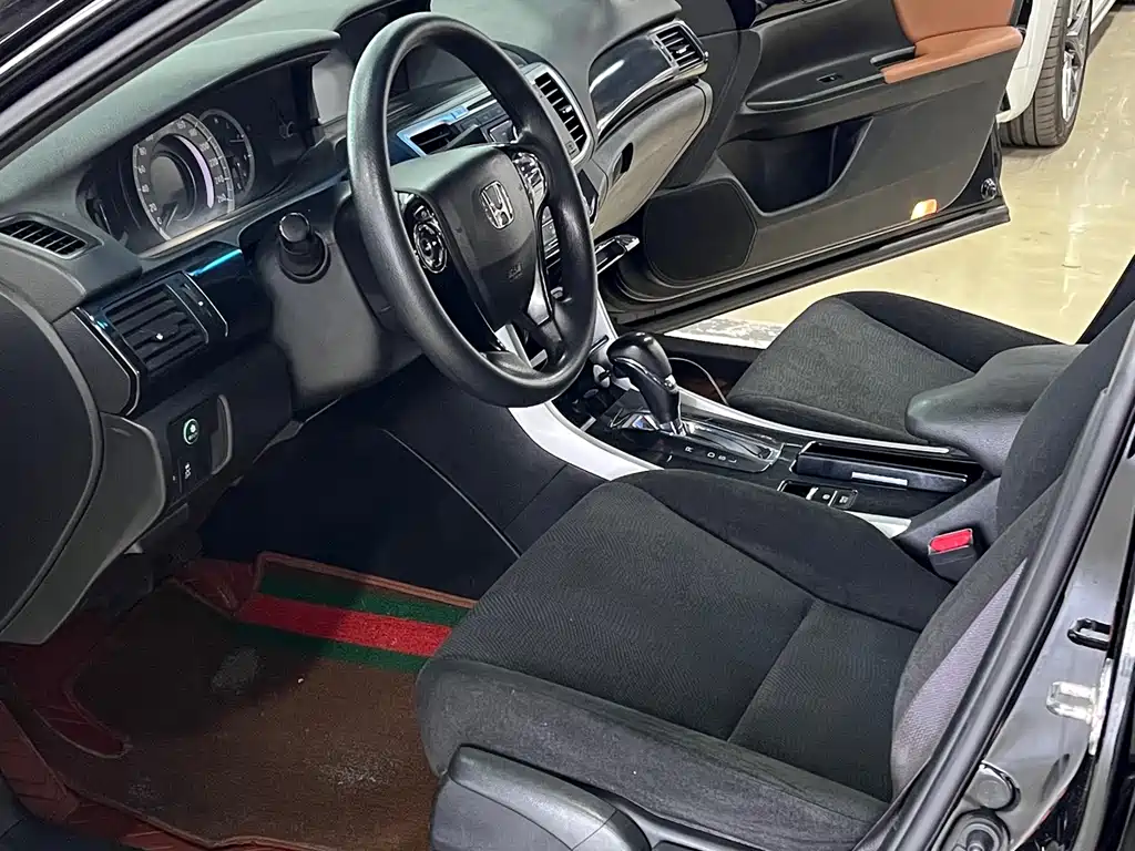 Honda Accord — миниатюра 4