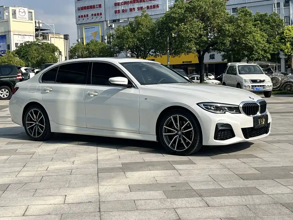 BMW 3 Series — миниатюра 3