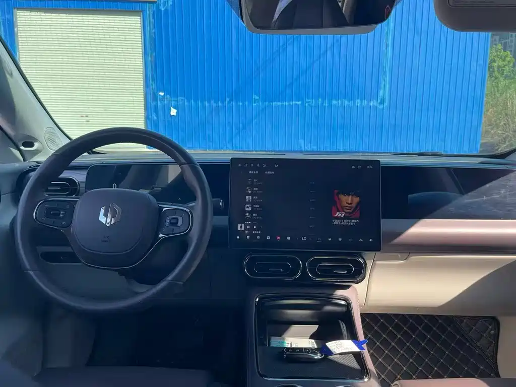 Leapmotor Leapmotor C11 — миниатюра 7