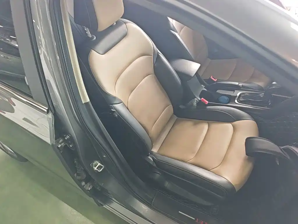 Chevrolet Monza — миниатюра 25