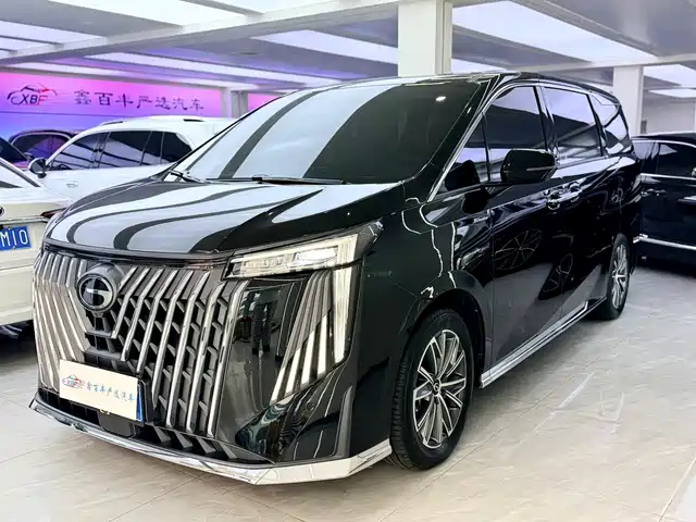 GAC Trumpchi M8