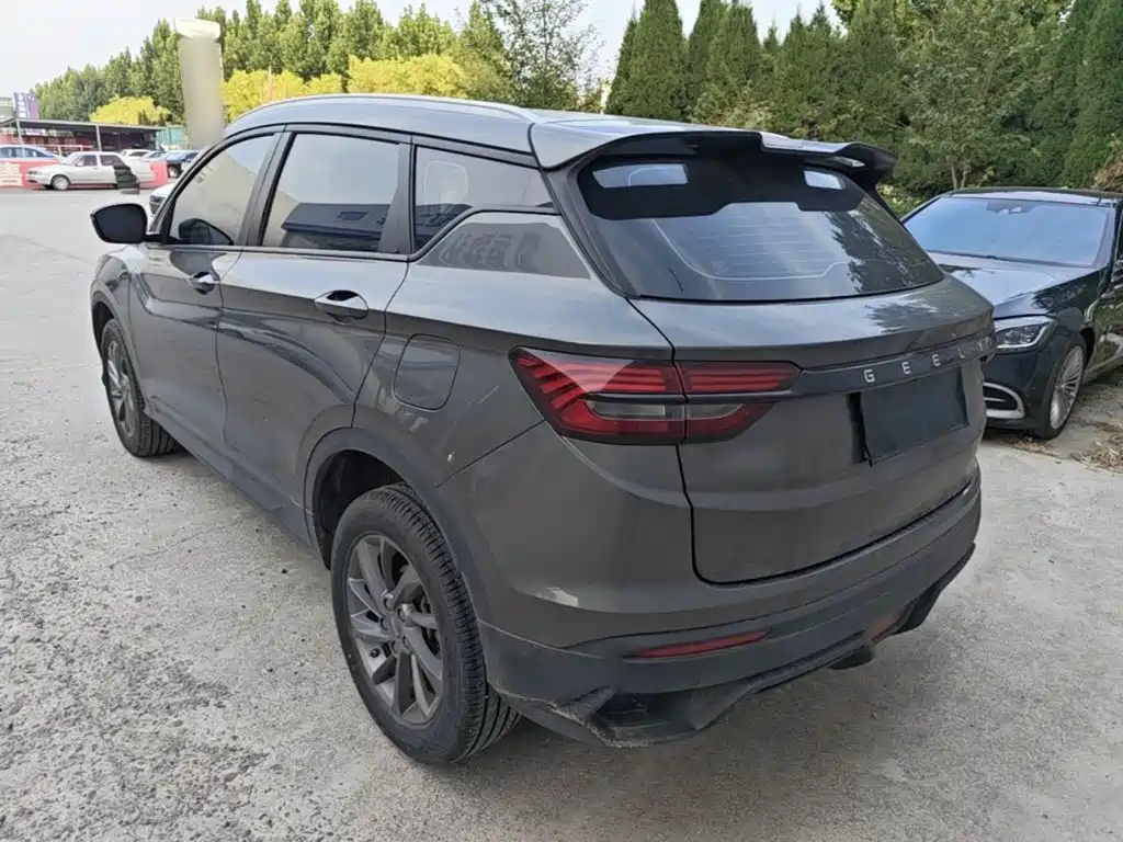Geely Binyue — миниатюра 5