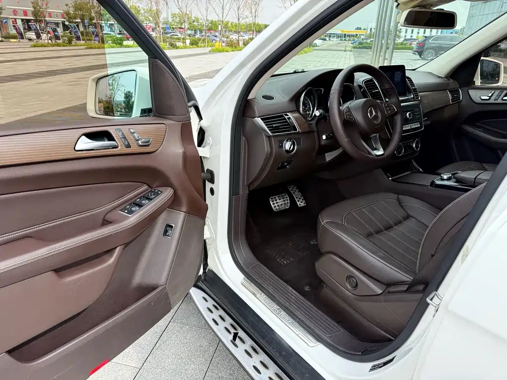MERCEDES-BENZ  GLE