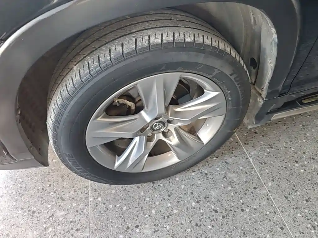 Toyota Highlander — миниатюра 23