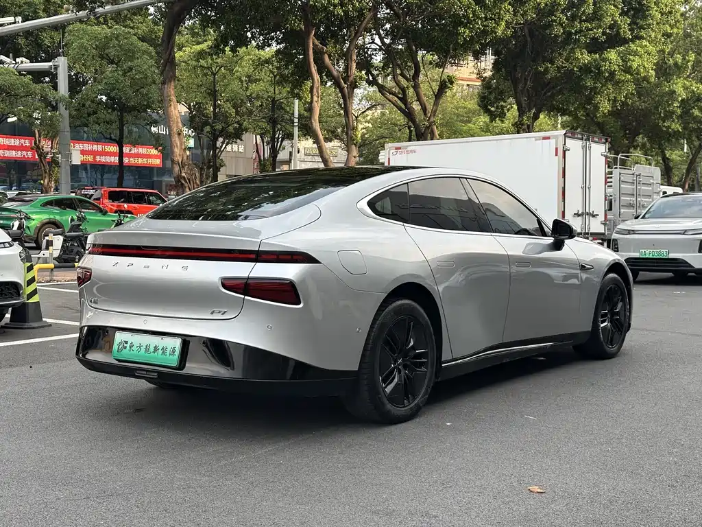 XPeng P7 — миниатюра 5