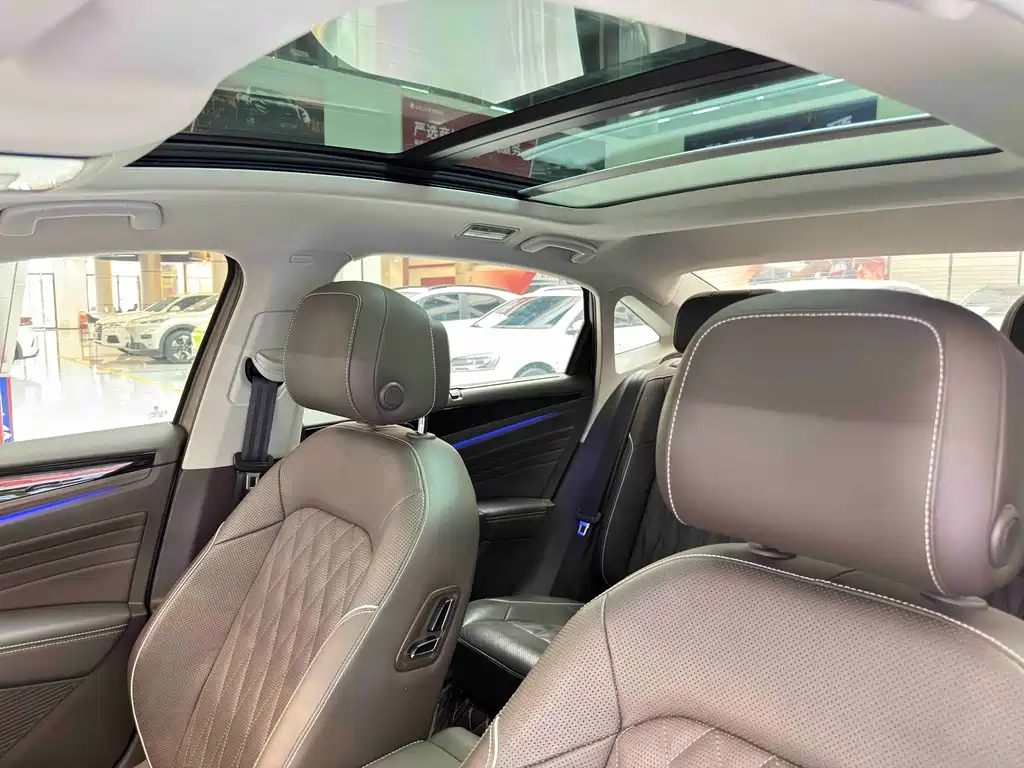 Volkswagen Passat — миниатюра 27