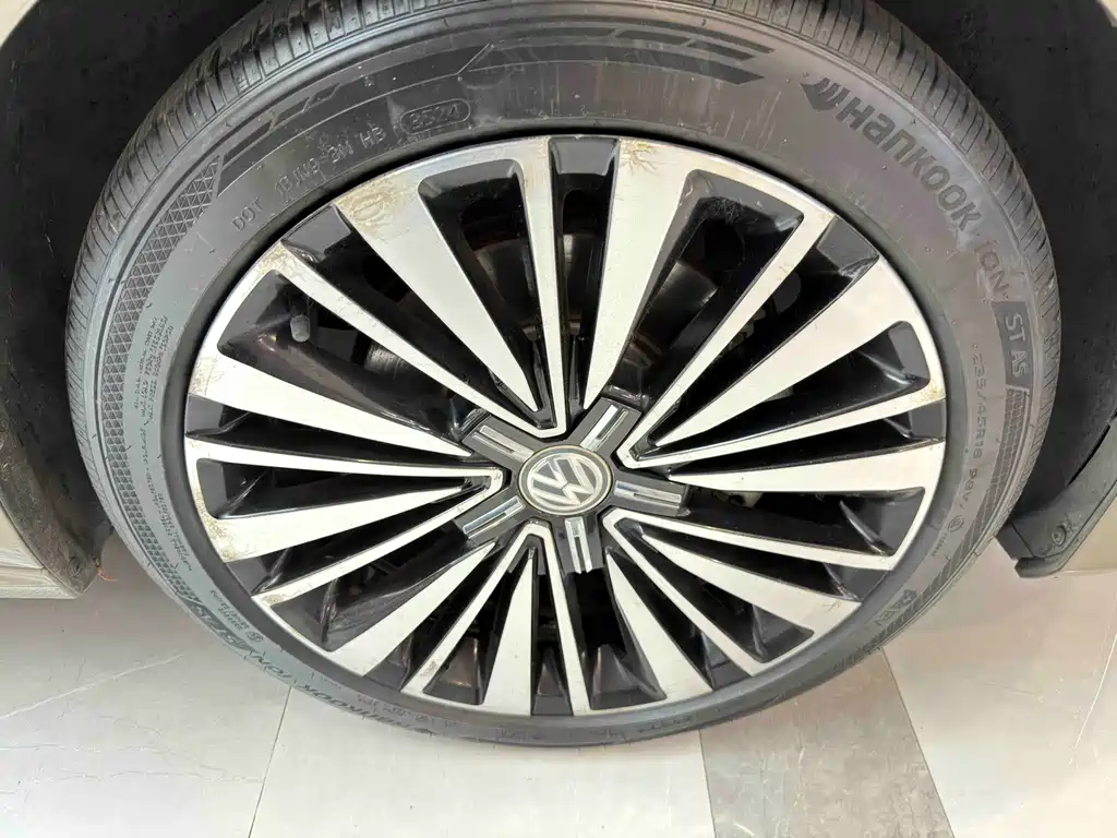 Volkswagen Passat — миниатюра 38