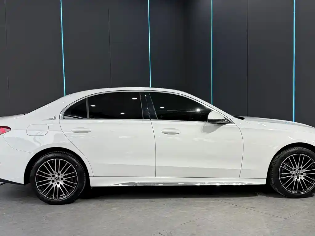 Mercedes-Benz C-Class — миниатюра 5