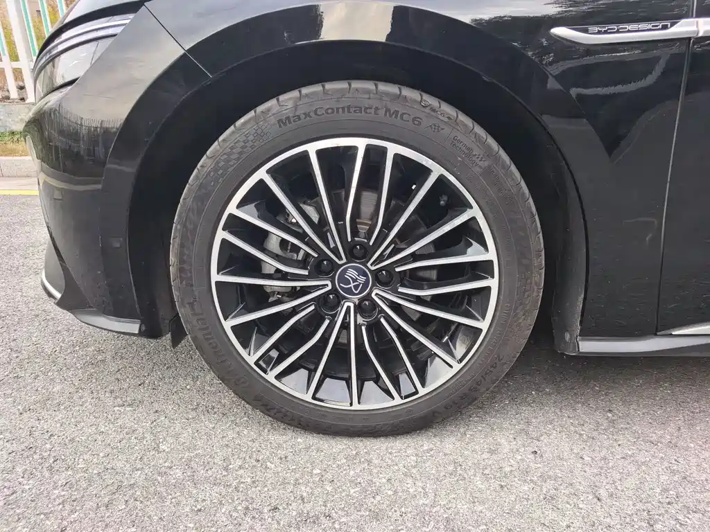 BYD Han — миниатюра 13