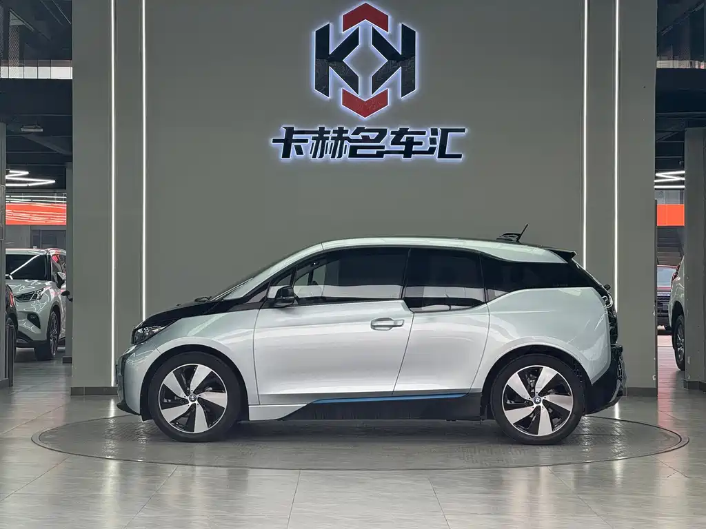 BMW i3 (Import) — миниатюра 7