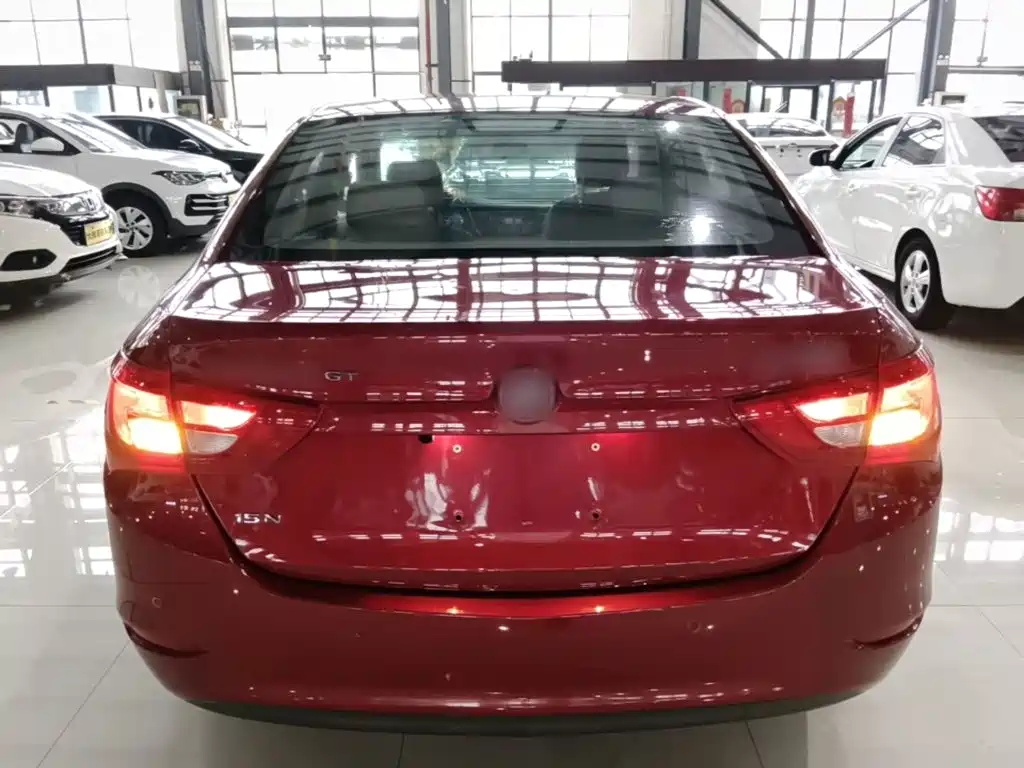 Buick Excelle — миниатюра 6