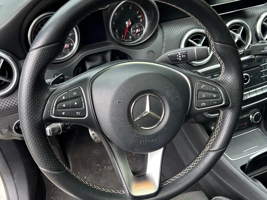 Mercedes-Benz A-Class (Import) — миниатюра 12