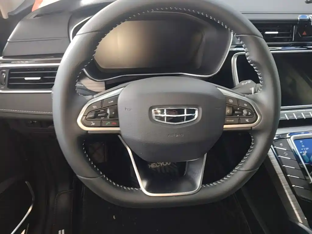 Geely Boyue — миниатюра 11