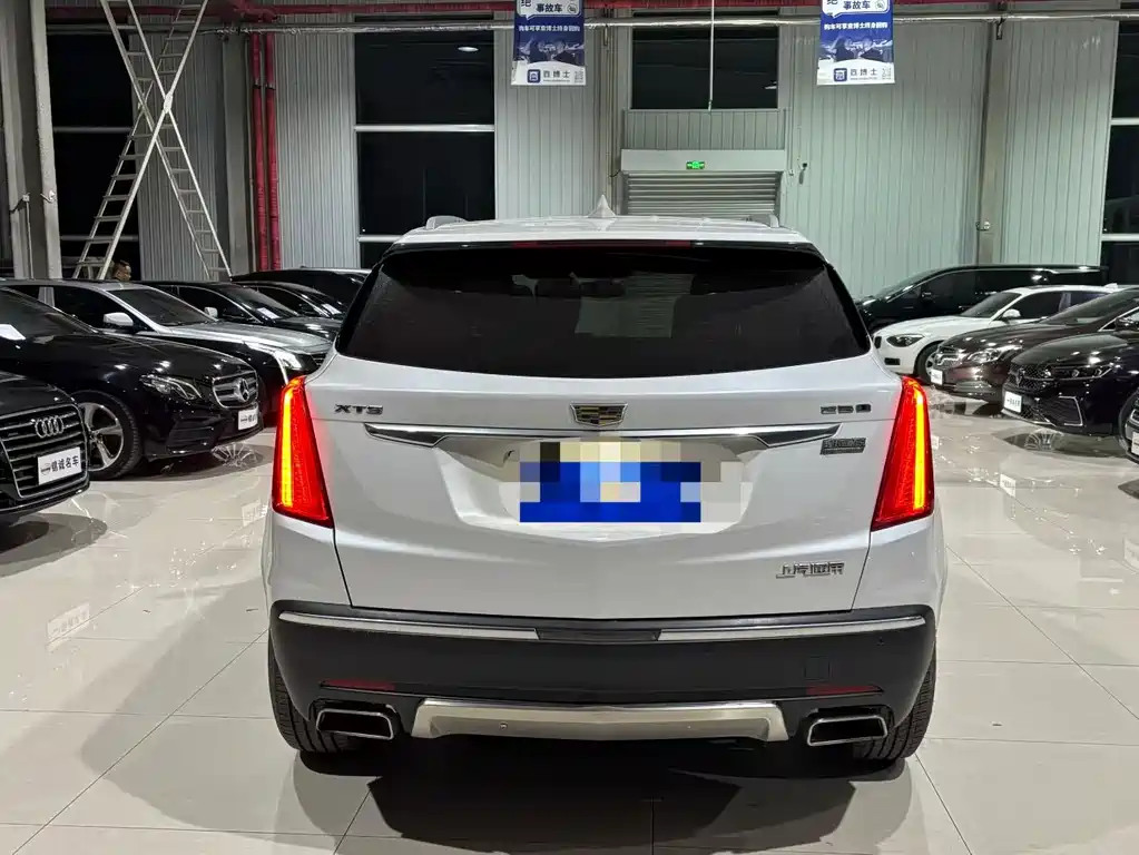 Cadillac XT5 — миниатюра 5