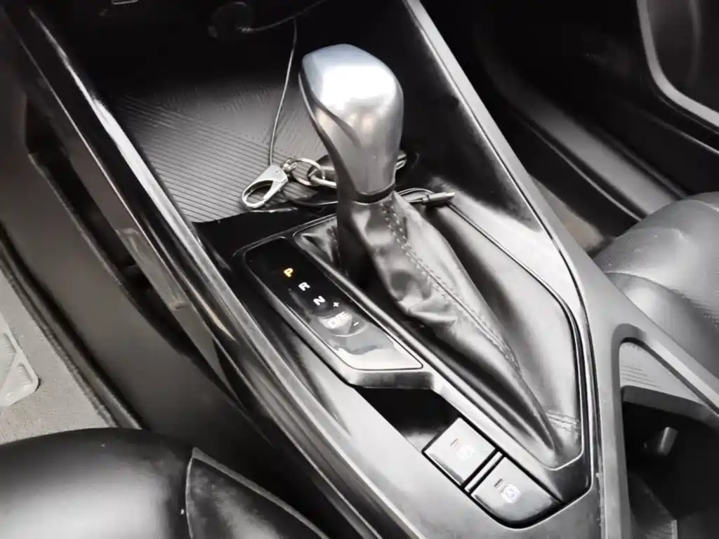 Roewe i5 — миниатюра 14