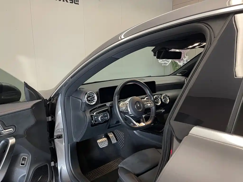 Mercedes-Benz CLA (Import) — миниатюра 25