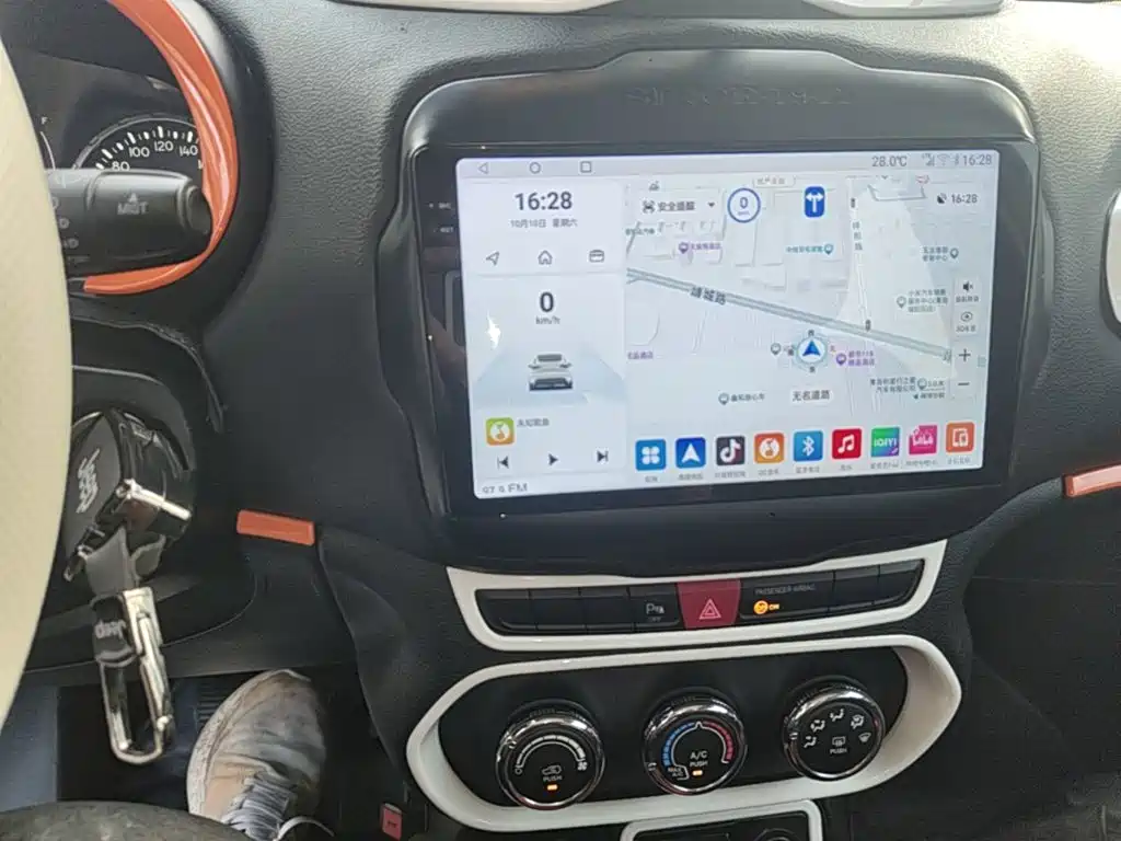 Jeep Renegade — миниатюра 13