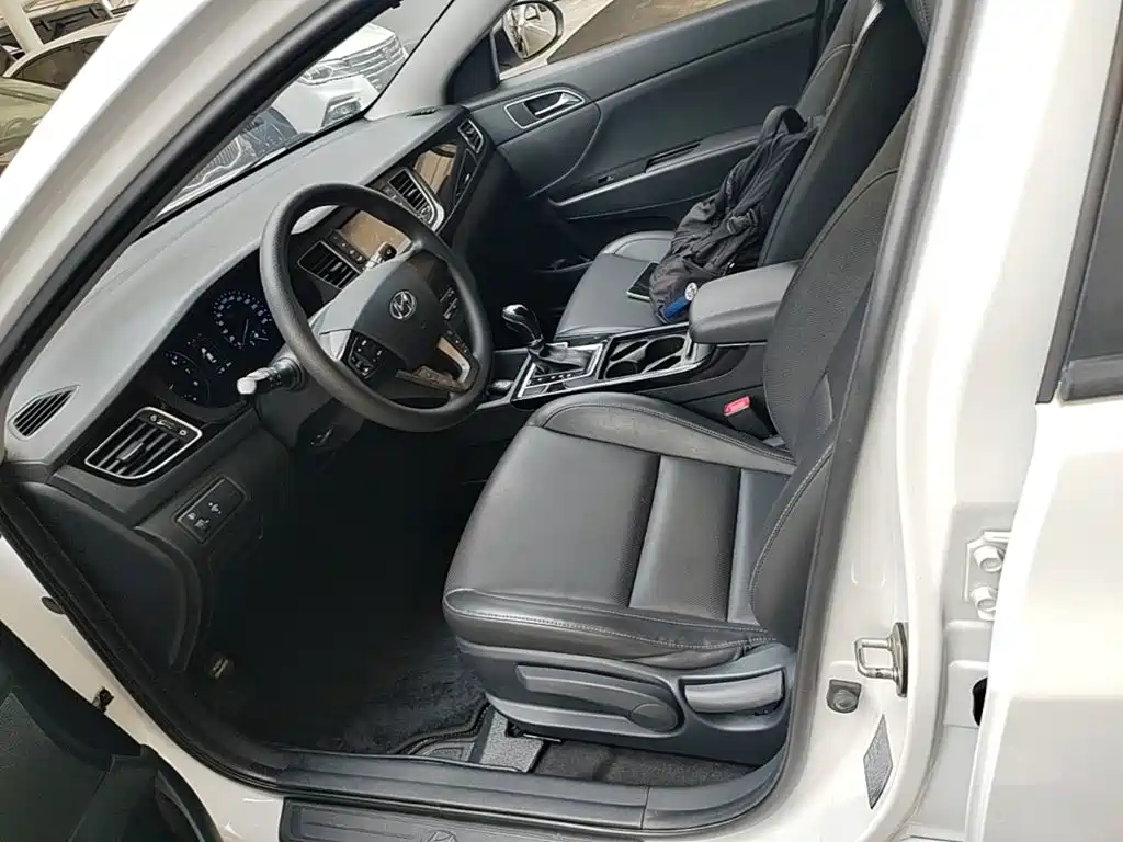 Hyundai Mistra — миниатюра 15