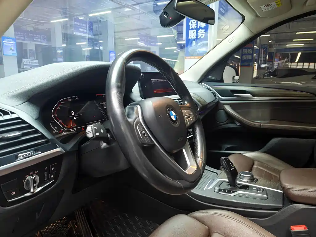 BMW X3 — миниатюра 8