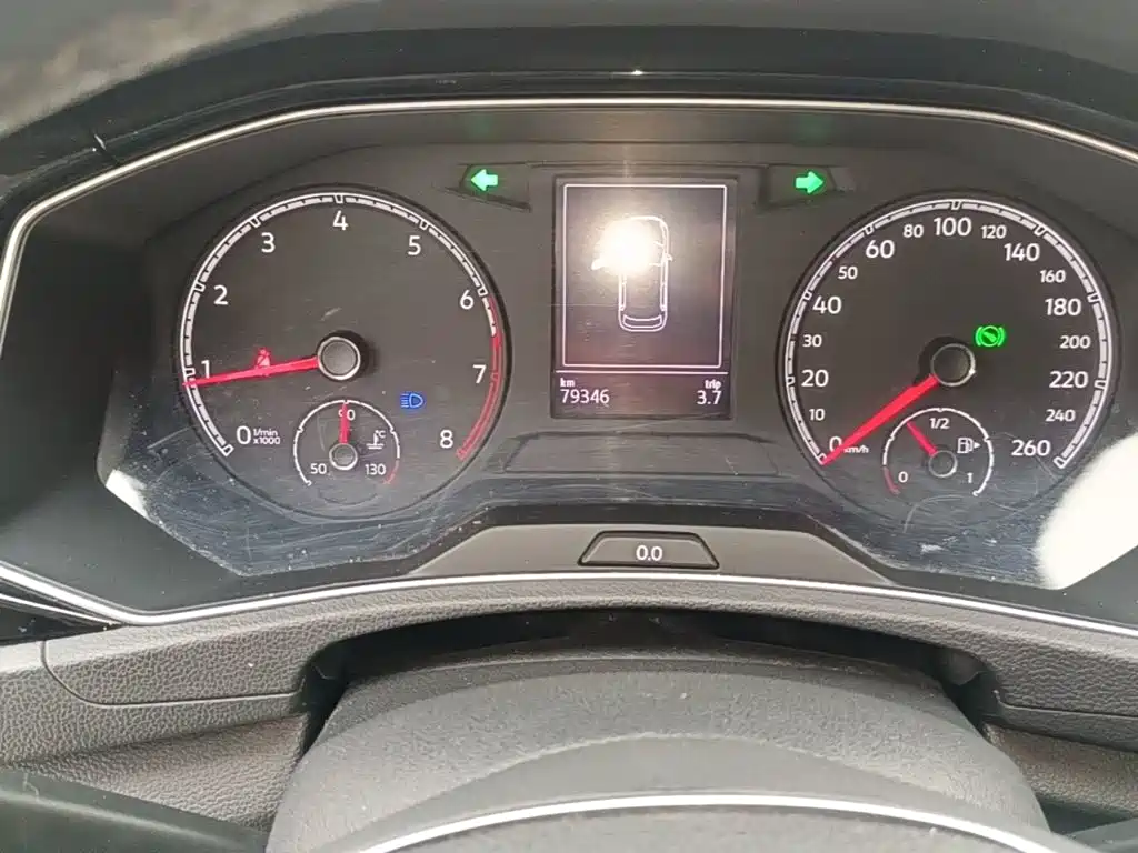 Volkswagen T-Roc — миниатюра 12