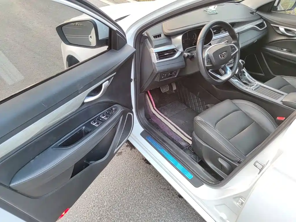 Geely Emgrand — миниатюра 16