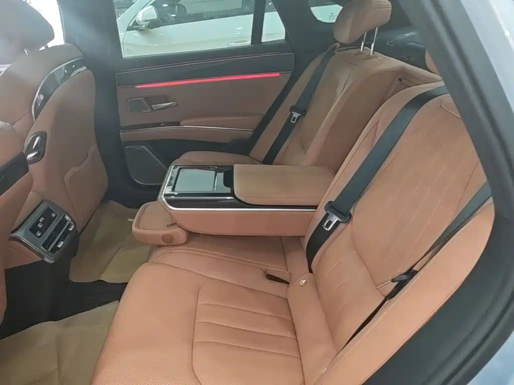 BYD Han L — миниатюра 17