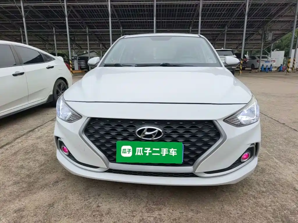 Hyundai Elantra — миниатюра 3