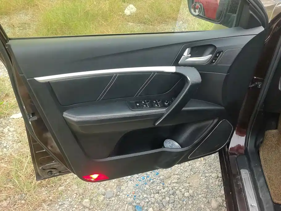 Geely Emgrand — миниатюра 7