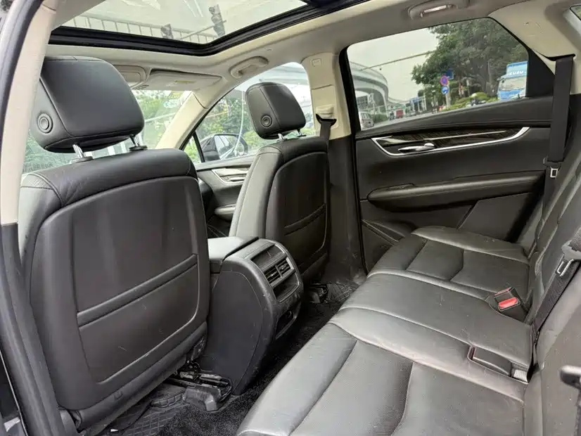 Cadillac XT5 — миниатюра 11