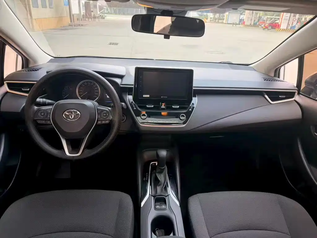 Toyota Corolla — миниатюра 8